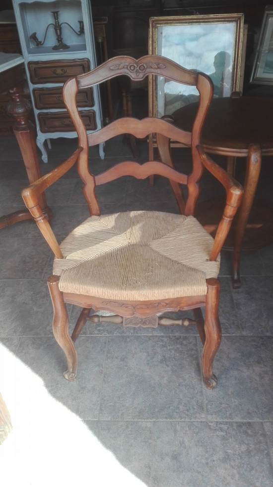 Sedia con braccioli